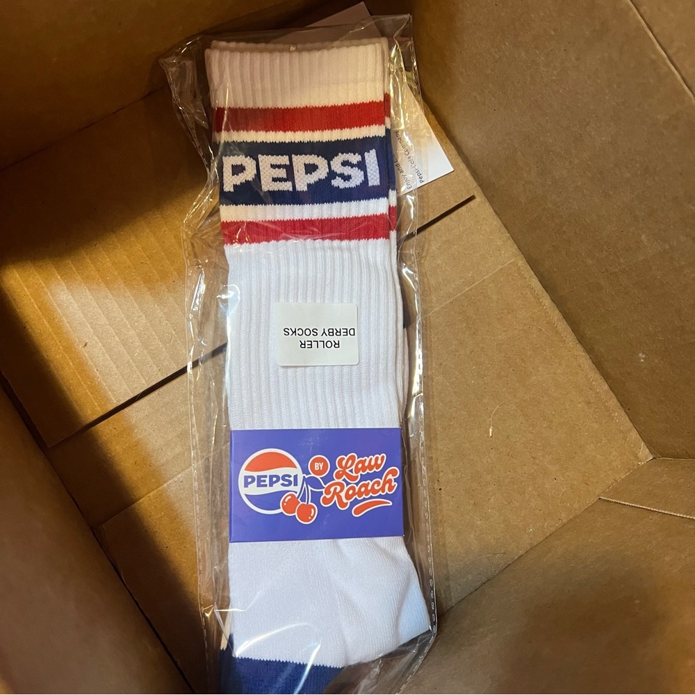Pepsi x Law Roach LIMITED EDITION 5-pc set, Track Pants, Baby Tee, Size Large - Picture 11 of 12